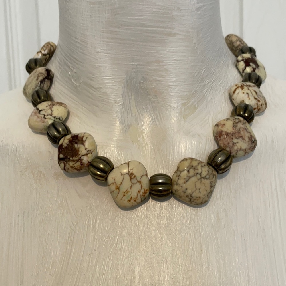 Beautiful stone necklace with silver beads